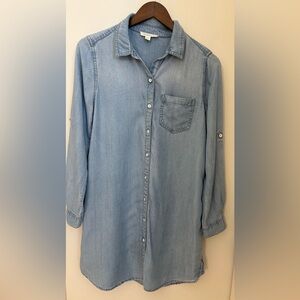 beachlunchlounge Light Blue Denim Midi Dress Size: S/P Soft Lightweight